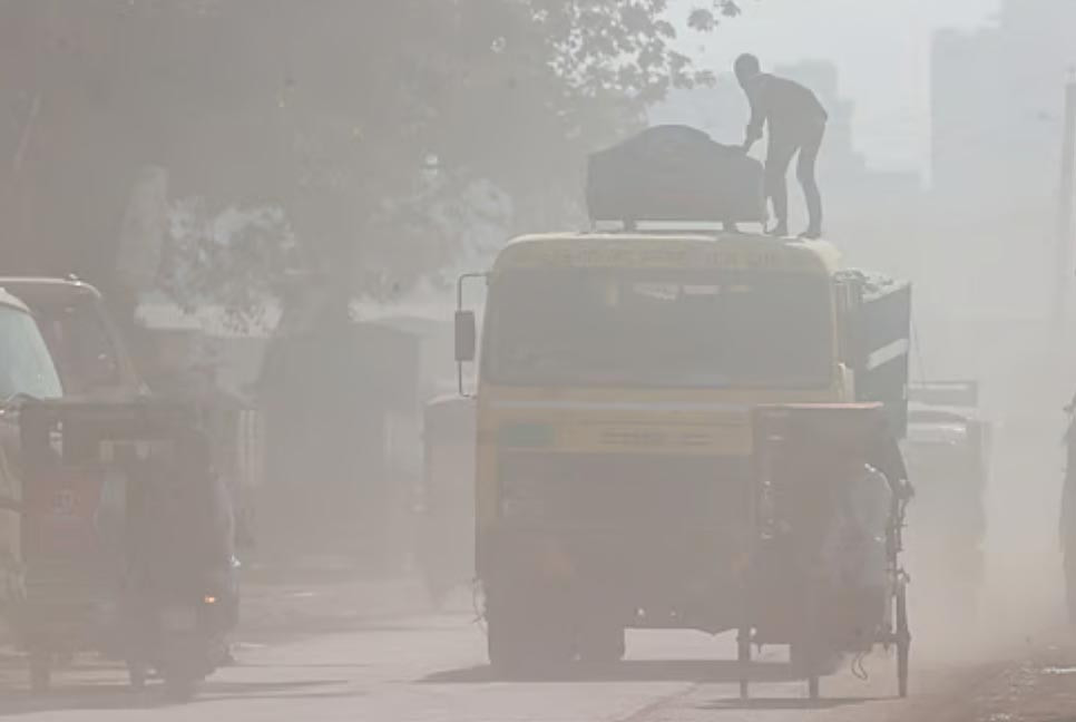 আজ ঢাকার বাতাস ‘অস্বাস্থ্যকর’