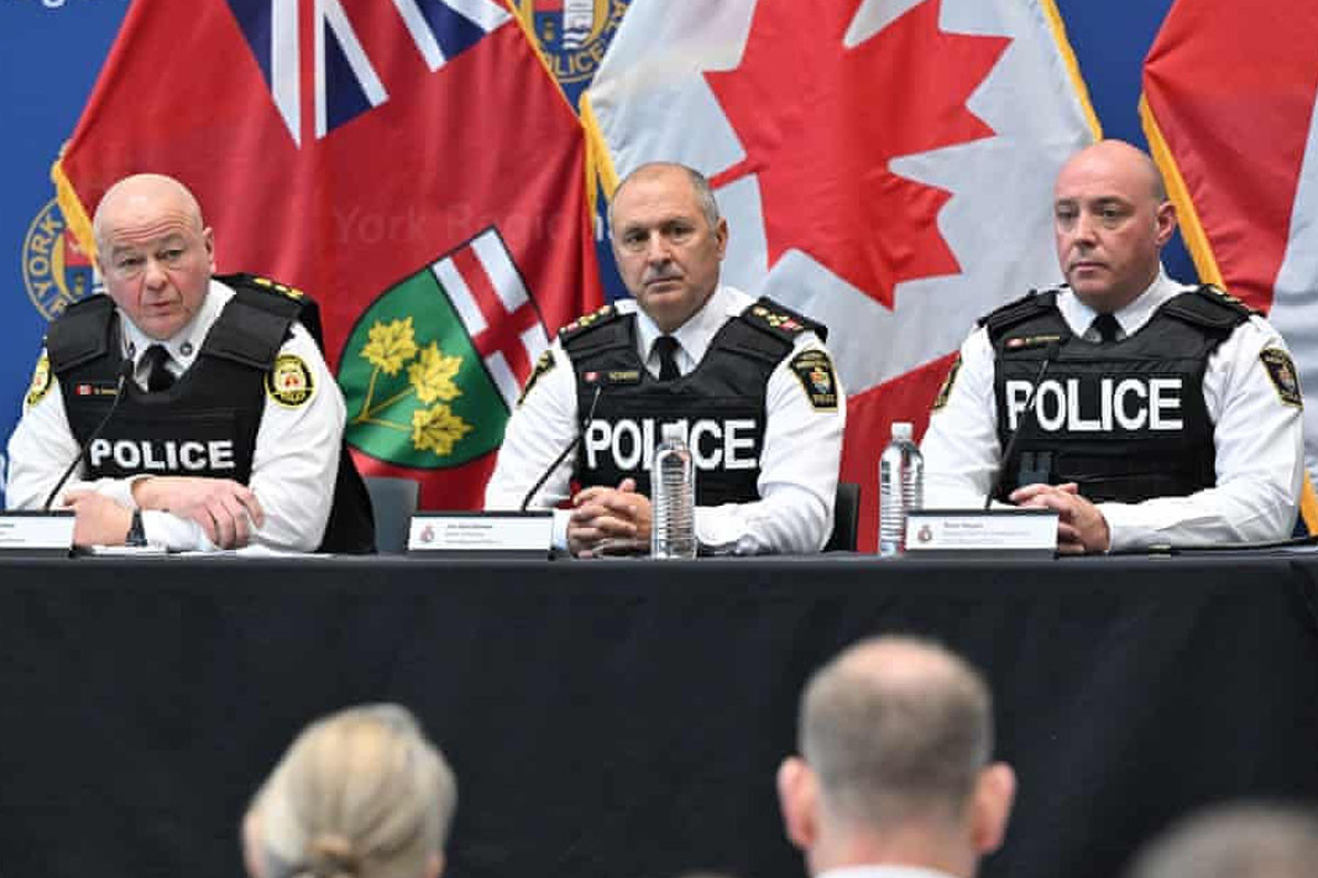 টরন্টোতে অপরাধ-দুর্নীতির অভিযোগে ৭ পুলিশ কর্মকর্তা গ্রেফতার