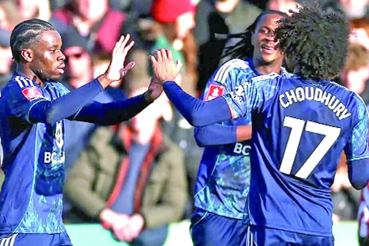 শাস্তি পেল হামজার লেস্টার সিটি