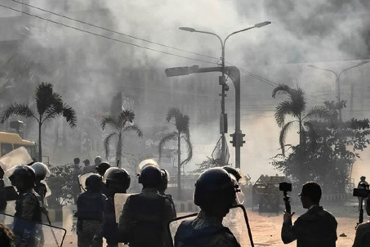 ইন্টারকন্টিনেন্টালের সামনে রণক্ষেত্র, ইনকিলাব মঞ্চের জাবেরসহ আহত ৩০