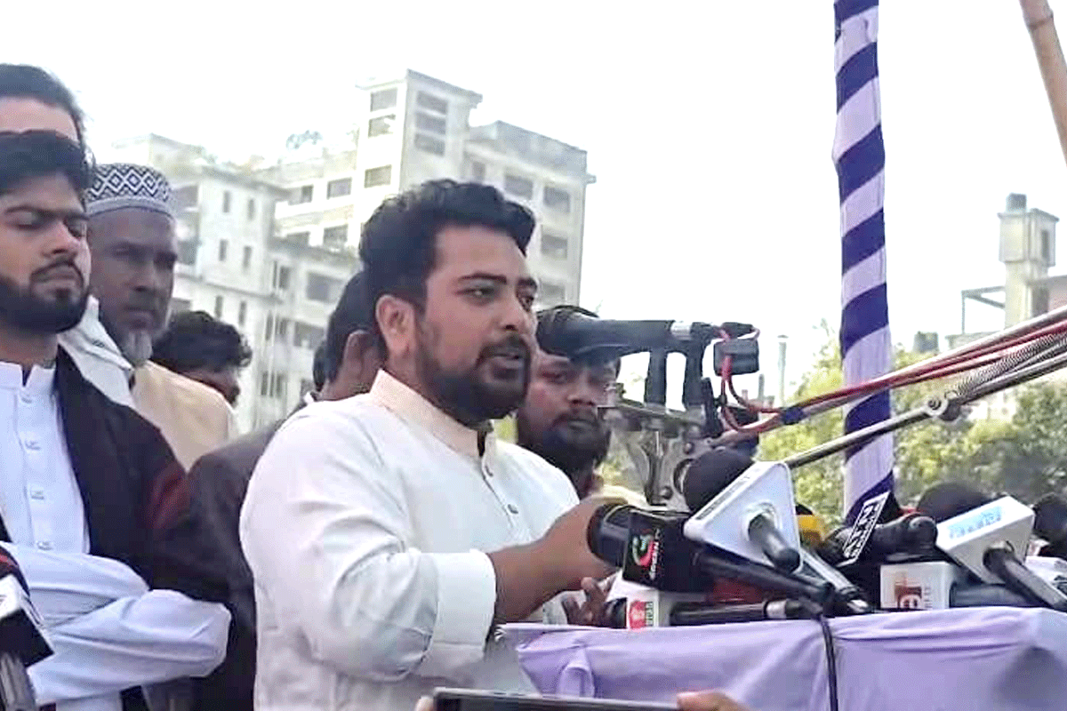 ভোটকেন্দ্র দখল করলে পরিণতি হবে ফ্যাসিস্টদের মতো: নাহিদ ইসলাম