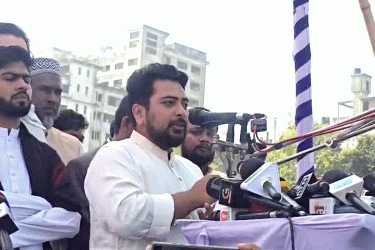 ভোটকেন্দ্র দখল করলে পরিণতি হবে ফ্যাসিস্টদের মতো: নাহিদ ইসলাম