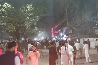 শাহবাগ এলাকায় ফের উত্তেজনা, সাউন্ড গ্রেনেড-টিয়ারশেল নিক্ষেপ
