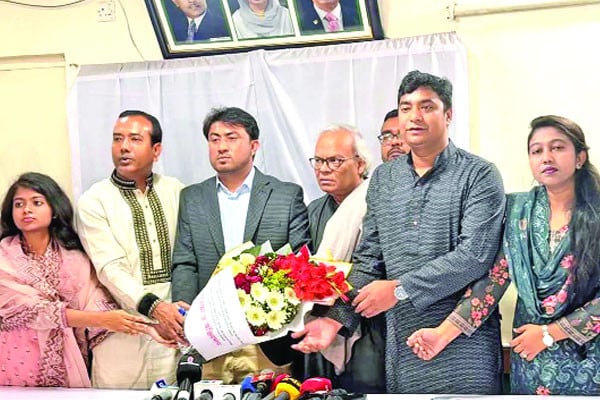 বিএনপিতে যোগ দিলেন জাকসু ভিপি জিতু