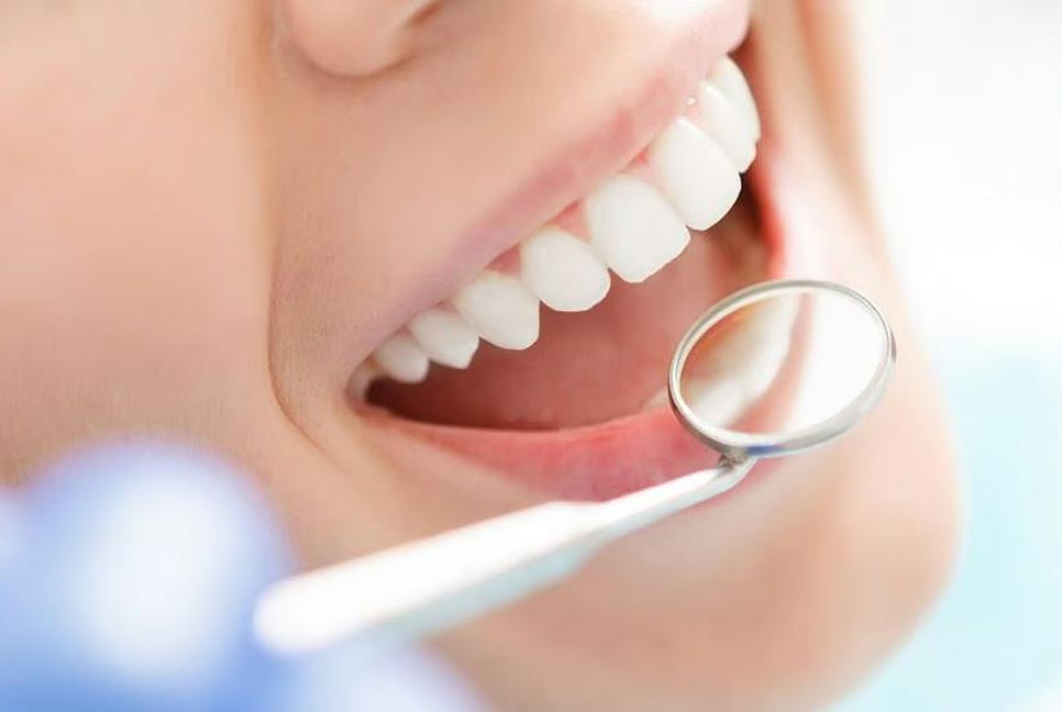 দাঁতের যত্ন না নিলে ঘটতে পারে যেসব বিপদ