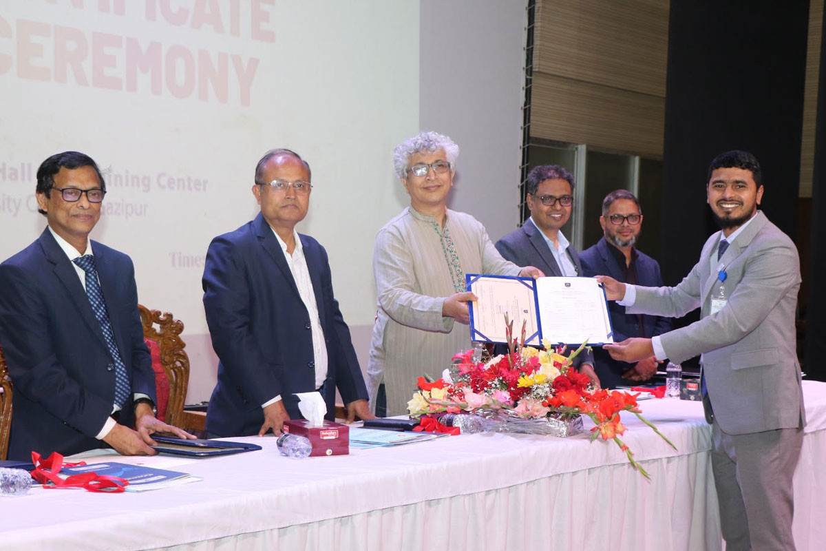 ইউজিসির প্রশিক্ষণে মেধা তালিকায় প্রথম গোবিপ্রবির শিক্ষক