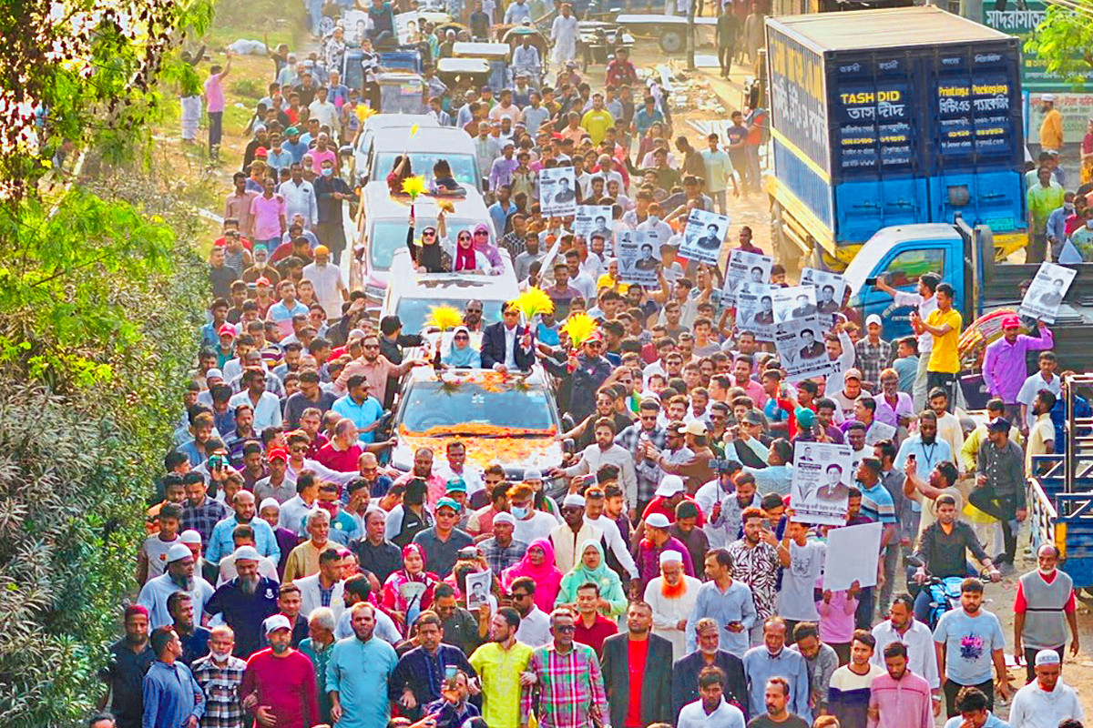 যাত্রাবাড়ীতে নবীউল্লাহ নবীর গণমিছিলে জনতার ঢল