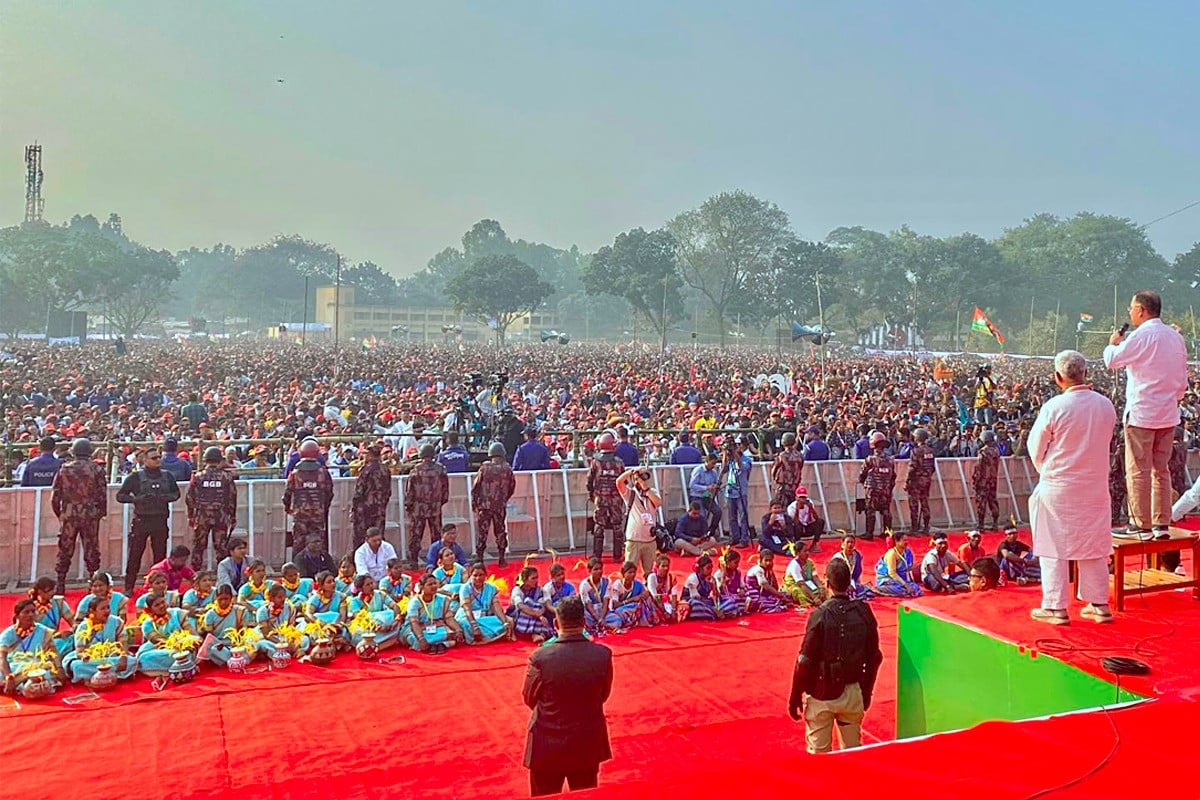 নানিবাড়ির মানুষের কাছে ‘ভোট উপহার’ চাইলেন তারেক রহমান