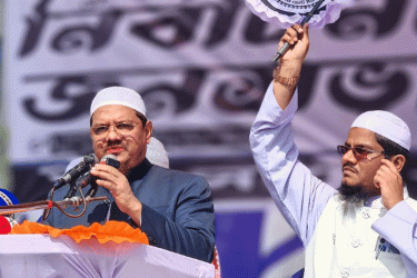 দাঁড়িপাল্লার এক পাল্লায় আমেরিকা, আরেক পাল্লায় ভারত: চরমোনাই পীর