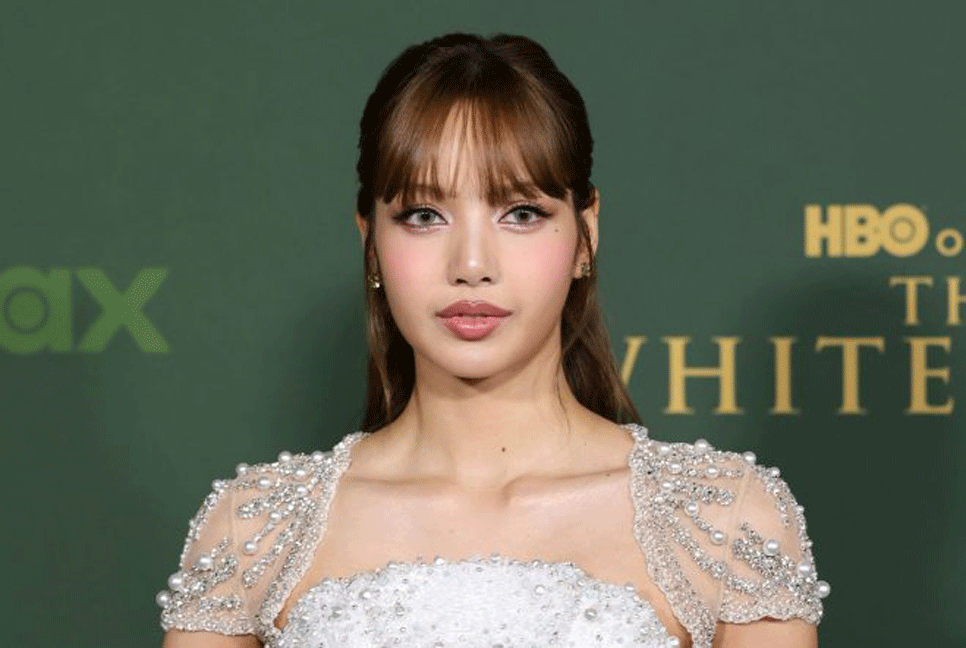 রোমান্টিক কমেডি সিনেমায় ব্ল্যাকপিংকের লিসা