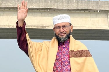 ডা. না হয়েও পদবি ব্যবহার করায় জামায়াত প্রার্থীকে শোকজ