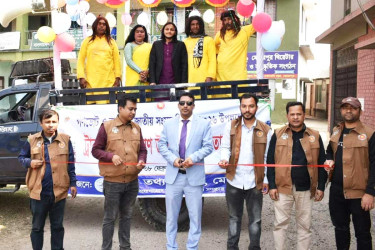 ভোটারদের উদ্বুদ্ধকরণে মেহেরপুরে ট্রাকযোগে সংগীতানুষ্ঠান