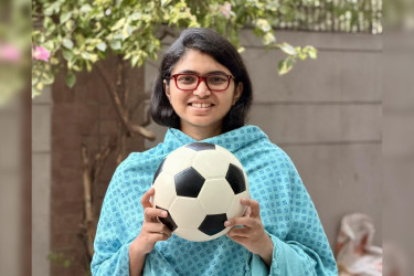 নতুন রাজনীতির কথা বলার চেষ্টা করছি: তাসনিম জারা