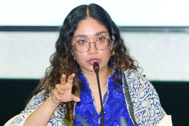 নারীর নিরাপত্তায় আচরণবিধি থাকা উচিত প্রতিটি দলে