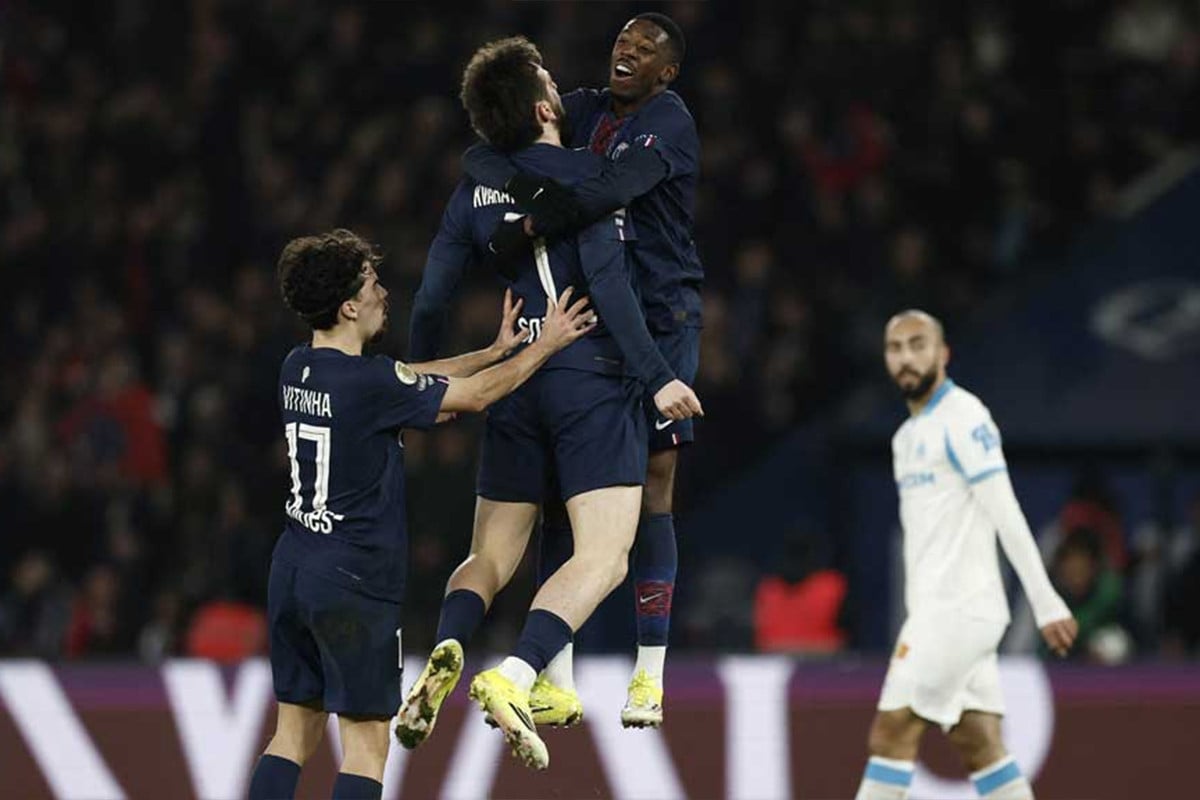 দেম্বেলের জোড়া গোল, বিশাল জয়ে আবার শীর্ষে পিএসজি