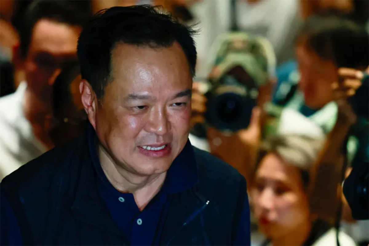 থাইল্যান্ডে ভূমজাইথাইয়ের নিরঙ্কুশ জয়, গণভোটে নতুন সংবিধানের পক্ষে রায়