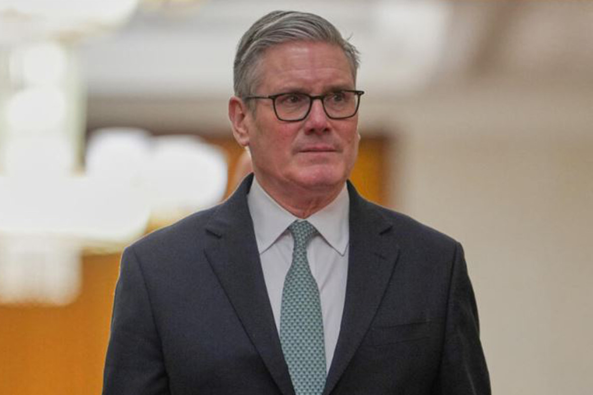 এপস্টেইন-কাণ্ডের জেরে টলমল ব্রিটেনের প্রধানমন্ত্রীর গদি!