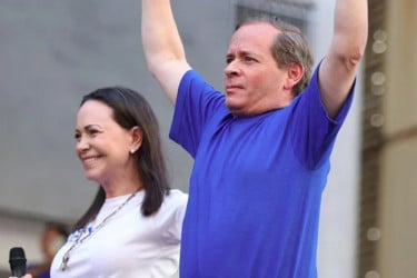 মুক্তি পেলেন ভেনেজুয়েলার তিন প্রভাবশালী বিরোধী নেতা