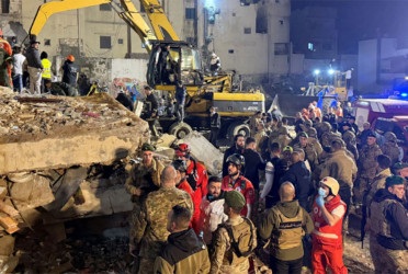 লেবাননে ভবন ধসে ১৪ জনের প্রাণহানি