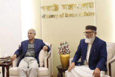 প্রতিটি কারাগারে ধর্মীয় শিক্ষক নিয়োগ দেওয়া হবে: স্বরাষ্ট্র উপদেষ্টা