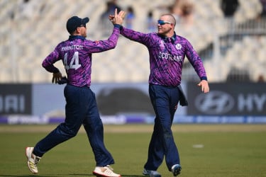 অলরাউন্ড নৈপুণ্যে লিস্কের কীর্তি