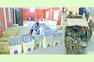 নির্বাচনের জন্য প্রস্তুত ইসি