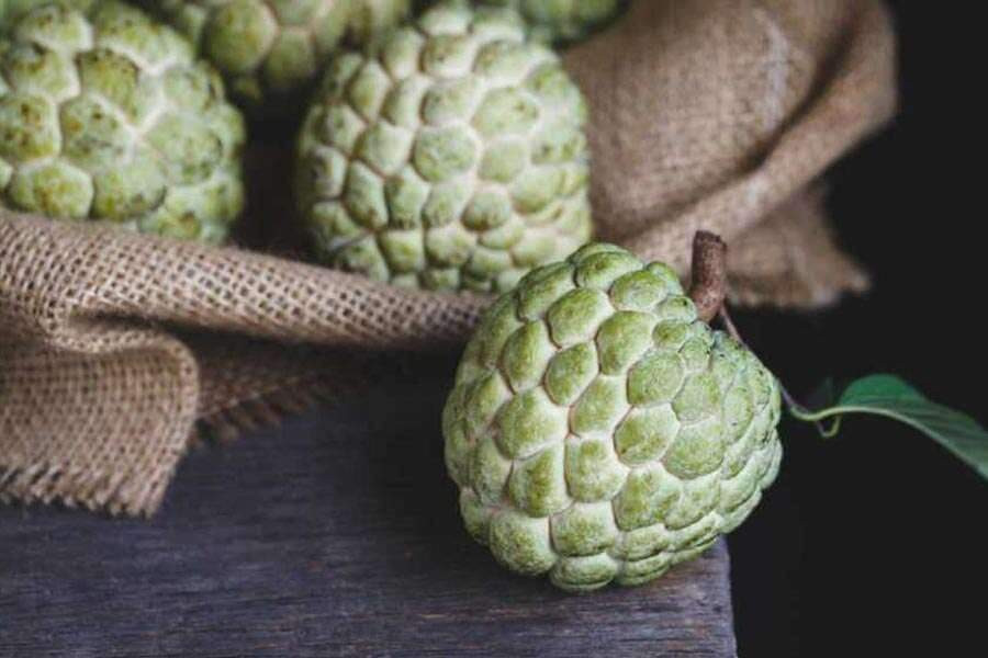 ওজন নিয়ন্ত্রণে সাহায্য করে আতাফল