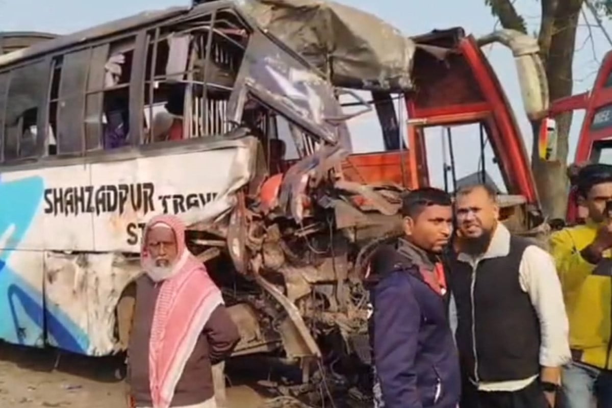 পাবনায় দুই বাসের সংঘর্ষ, নিহত বেড়ে ৪