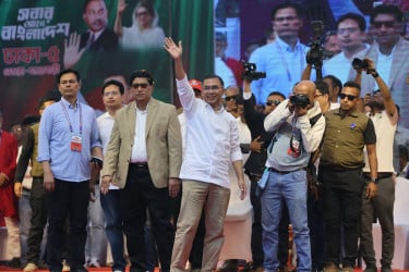 ক্ষমতার দ্বারপ্রান্তে তারেক রহমান