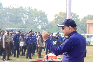 কুড়িগ্রামে জেলা পুলিশের ব্রিফিং প্যারেড অনুষ্ঠিত