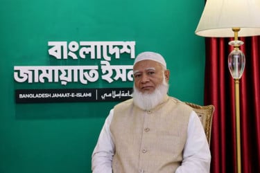 নির্বাচনে যেভাবে চ্যালেঞ্জিং প্রতিদ্বন্দ্বী হয়ে উঠলেন জামায়াত আমির: রয়টার্স