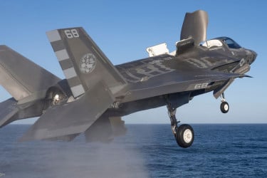 ছোটো দেশ, জনসংখ্যা মাত্র ৬০ লাখ; তবুও কেন তাদের হাতে এফ-৩৫ যুদ্ধবিমান?