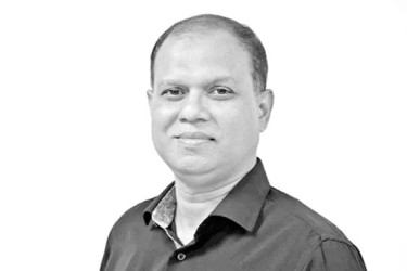 দেশের মানুষের হৃদয়রাজ্যে জিয়া পরিবার