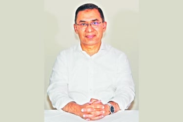 ক্ষমতার দ্বারপ্রান্তে তারেক রহমান