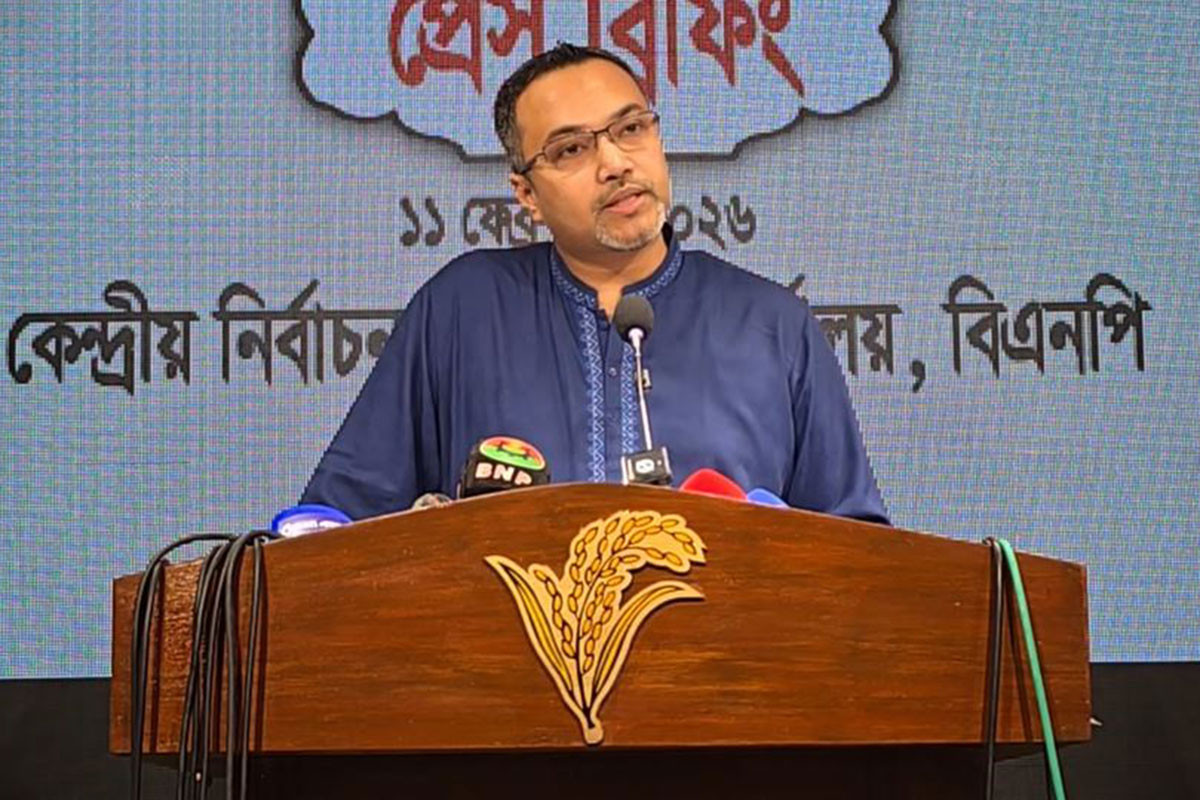 সৈয়দপুর বিমানবন্দরের ঘটনাকে বিচ্ছিন্ন বলে দেখার সুযোগ নেই: মাহদী আমিন