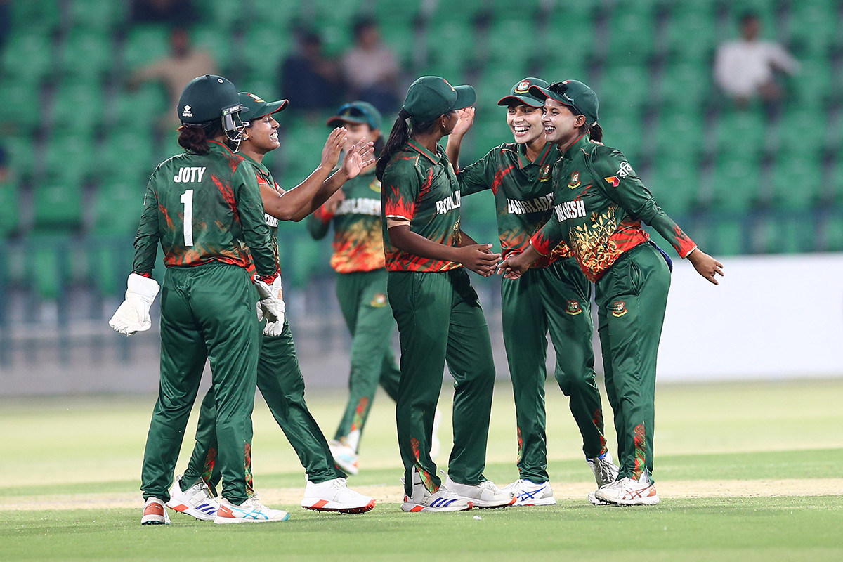 প্রথমবার মাঠে গড়াচ্ছে নারীদের বিপিএল