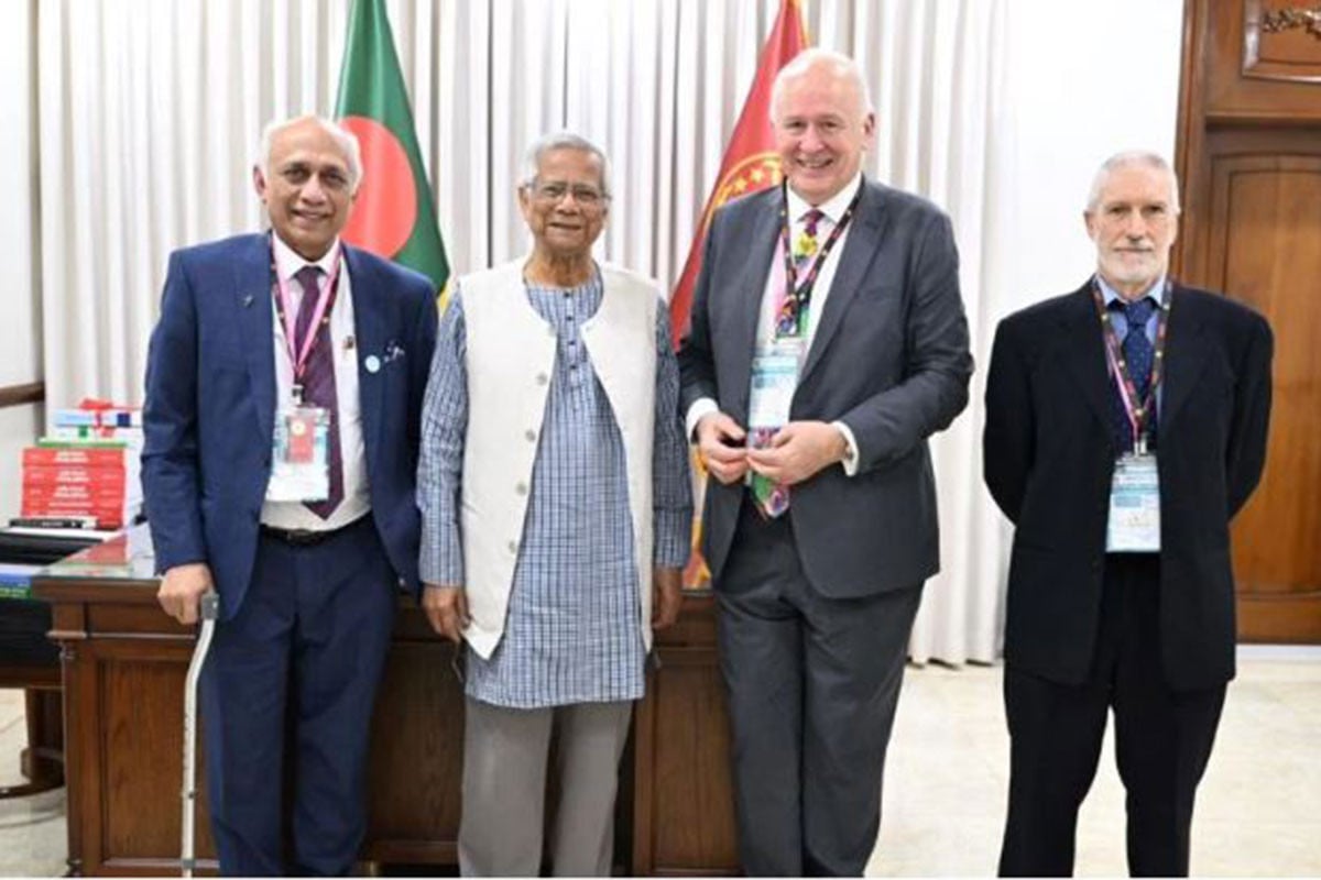 প্রধান উপদেষ্টার সঙ্গে ভয়েস ফর জাস্টিস অবজারভার্স দলের সাক্ষাৎ