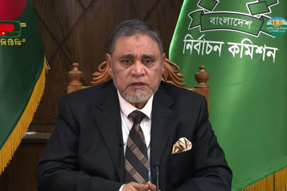 গণতান্ত্রিক প্রক্রিয়ার স্বাভাবিক পরিণতি জয়-পরাজয় মেনে নেওয়ার আহ্বান সিইসির