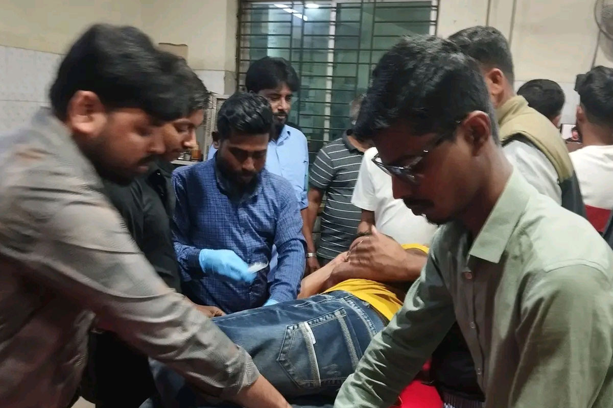 মুন্সীগঞ্জে বিএনপি ও স্বতন্ত্র প্রার্থীর সমর্থকের সংঘর্ষ, আহত ৩