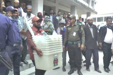 ভোলায় ১৩১ ভোটকেন্দ্র ঝুঁকিপূর্ণ, মোতায়েন ১০ হাজারের বেশি নিরাপত্তা সদস্য