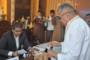 ফেসবুকে অপপ্রচারের অভিযোগ, রিটার্নিং কর্মকর্তার কাছে বিএনপি প্রার্থীর আবেদন