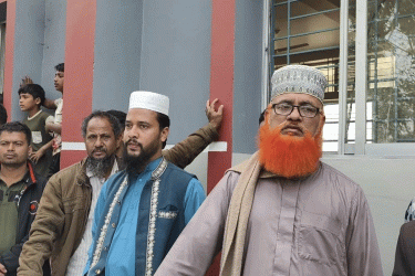 কুমিল্লায় ‘টাকা বিতরণের’ অভিযোগে জামায়াত নেতা আটক