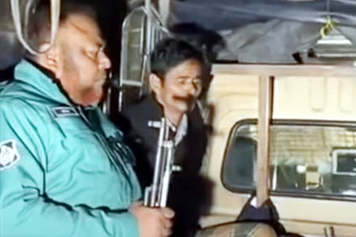 চট্টগ্রামে বিদেশি পিস্তলসহ রোহিঙ্গা গ্রেফতার