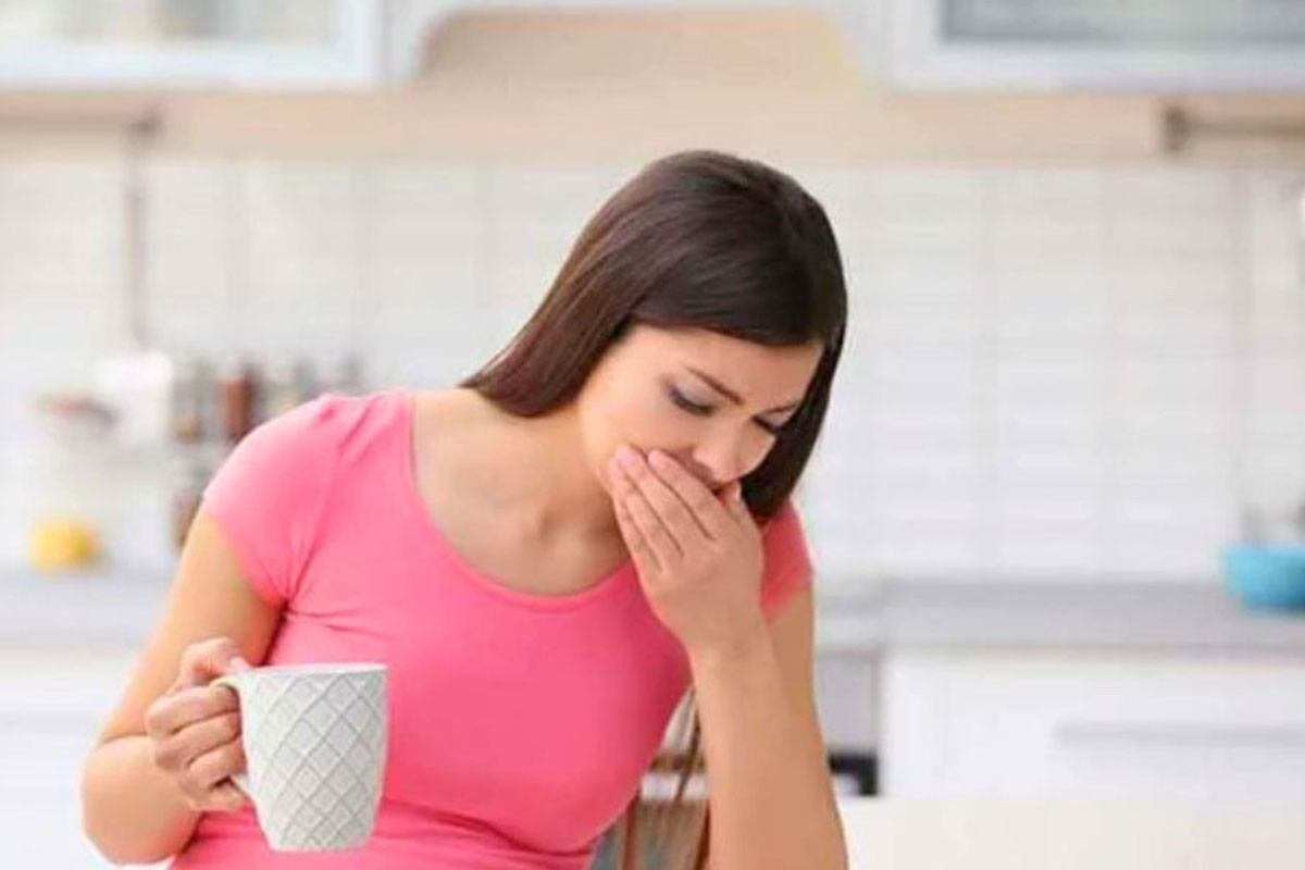 সকালে ঘুম ভাঙতেই বমি বমি ভাব? কারণ ও করণীয় জানুন
