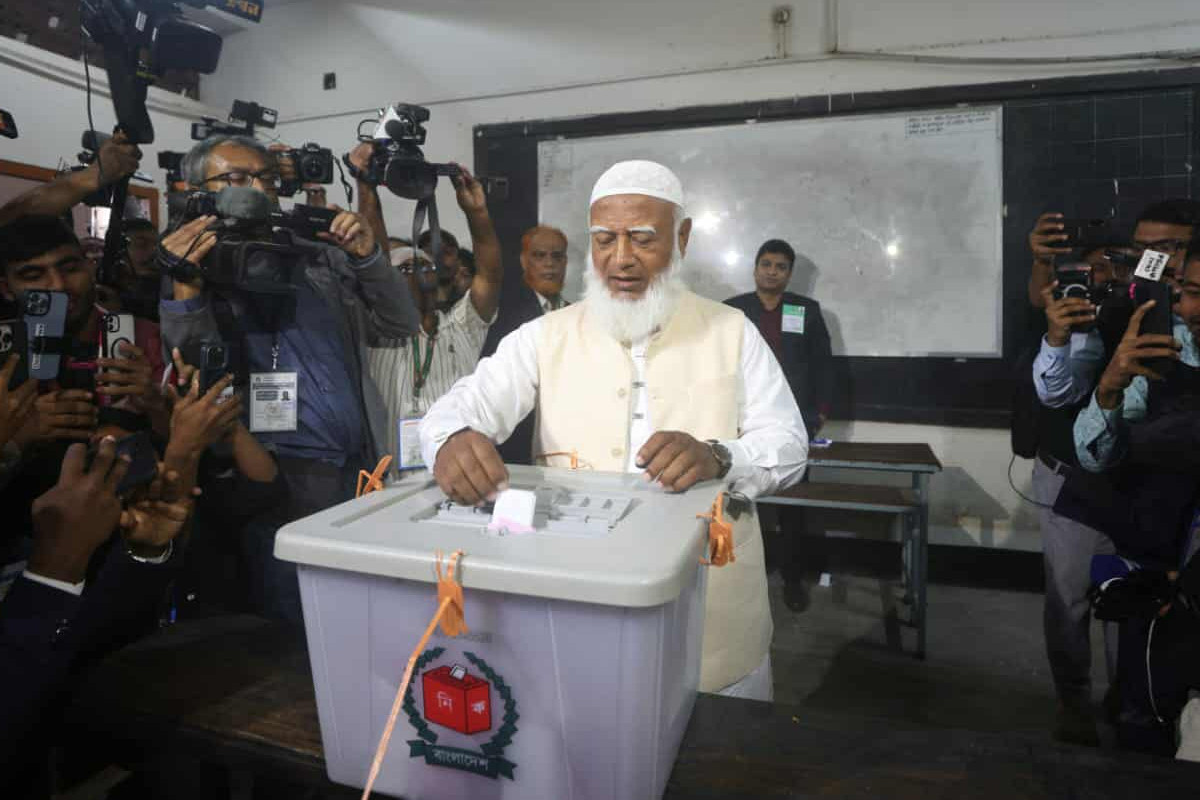 ভোট দিলেন জামায়াত আমির