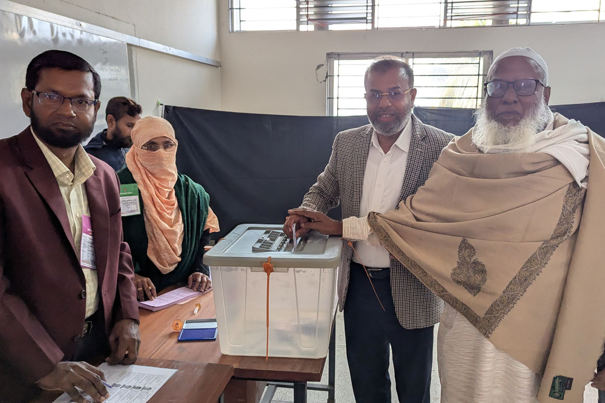 ভোট দিয়েছেন বাগেরহাট-৩ আসনের বিএনপি প্রার্থী শেখ ফরিদুল ইসলাম