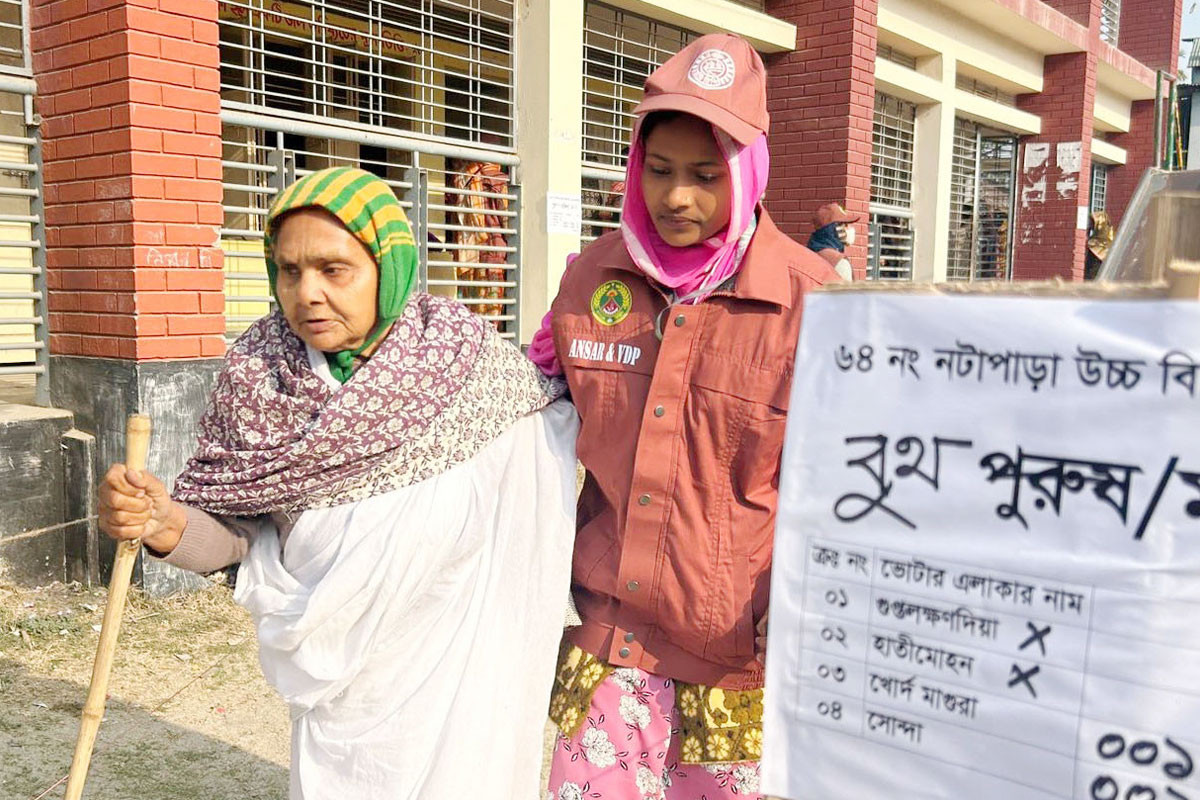 রাজবাড়ীর দুই আসনে শান্তিপূর্ণ পরিবেশে চলছে ভোটগ্রহণ