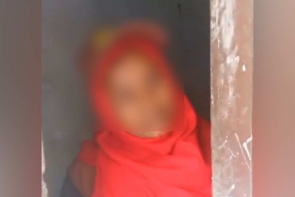 কেন্দ্রে দাঁড়িপাল্লায় ভোট চাওয়ার অভিযোগে আনসার সদস্য প্রত্যাহার