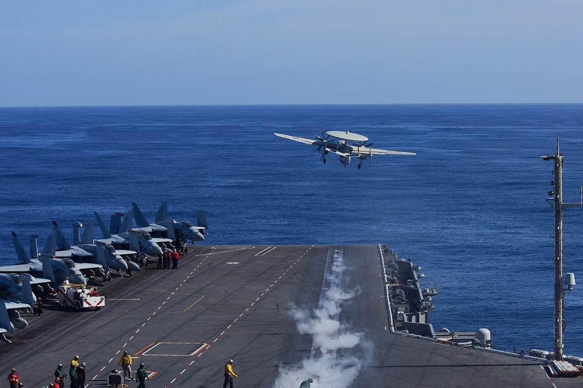 ইরানে অতর্কিত হামলা চালানোর প্রস্তুতি নিচ্ছে যুক্তরাষ্ট্র?