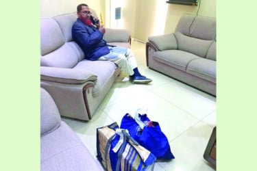 ভোটের আগে টাকার খেলা